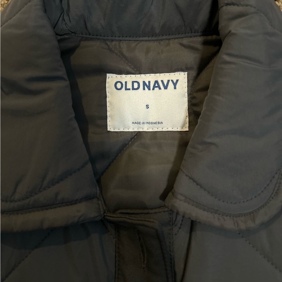 SOLD - Like New Old Navy Women's Charcoal Oversized Quilted Jacket Size S - Picture 5 of 5
